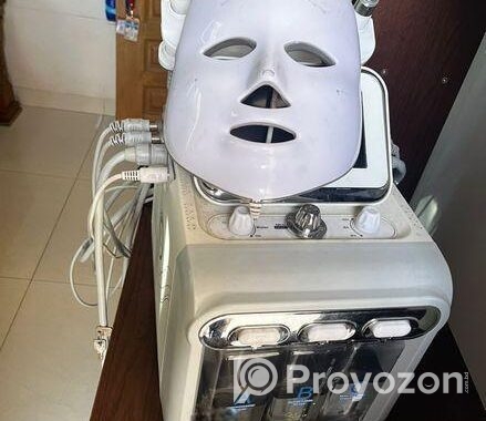 Hydra facial Machine