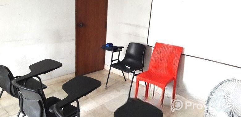 Class room slot rent in Lalmatia (Coaching Centre)