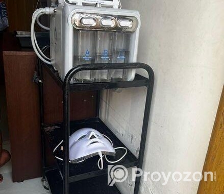 Hydra facial Machine