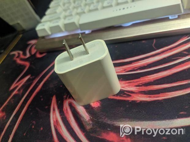 Apple Adapter 20 Watt