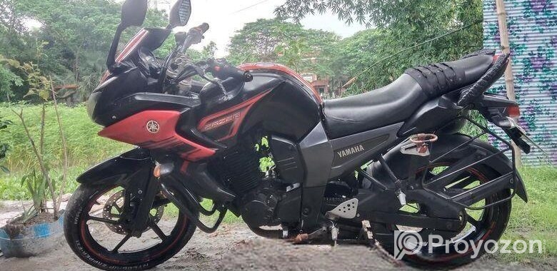 Yamaha Fazer V1 2014