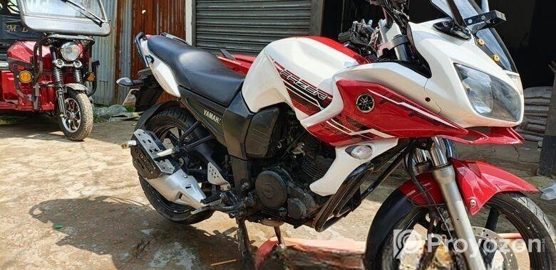Yamaha Fazer 2025