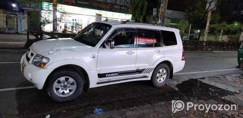 Mitsubishi Pajero V73 2004