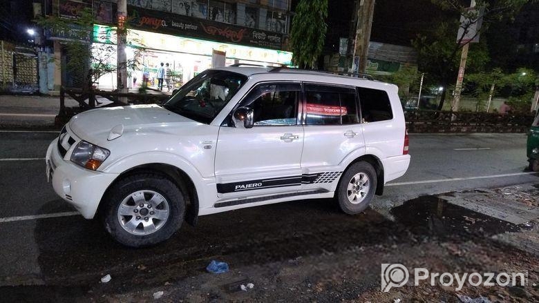 Mitsubishi Pajero V73 2004
