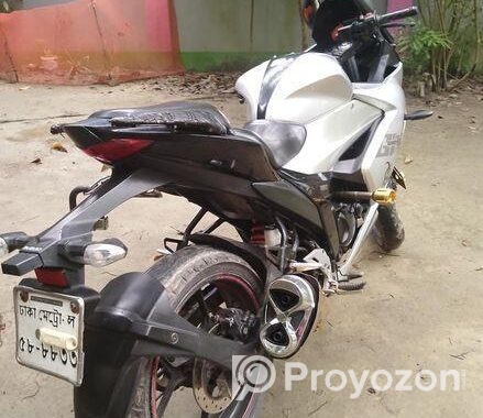 Suzuki Gixxer SF . 2022