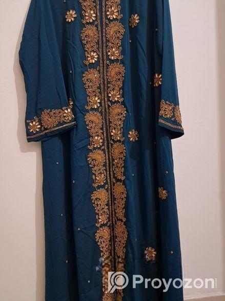 বোরকা ও হিজাব বিক্রি হবে