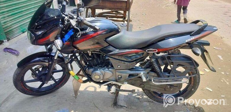 Bajaj Pulsar 150 2018