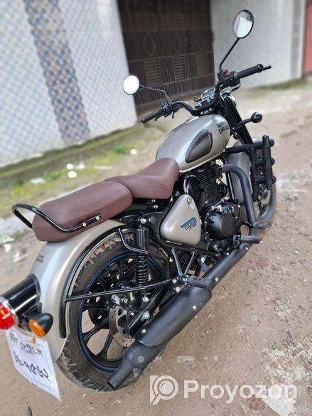 Royal Enfield Classic 350 RoyalEnfield 2025
