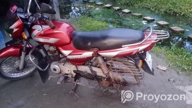 Bajaj CT 100 . 2016