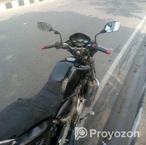 TVS APACHE RTR 150 . 2009