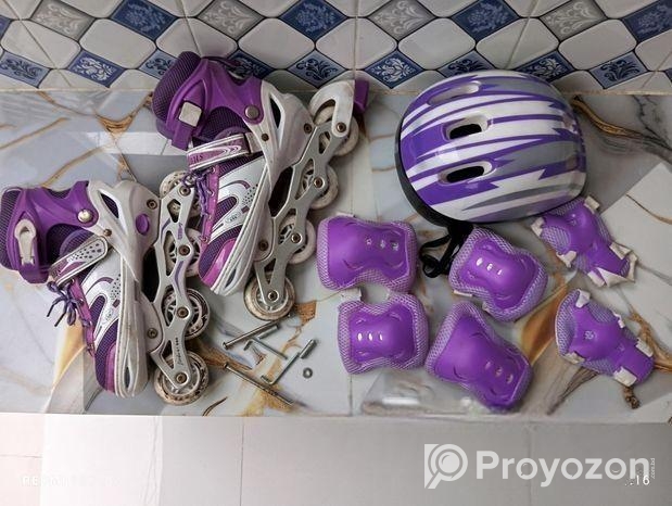 নতুন স্কাটিং সুজ ব্রান্ডনিউ