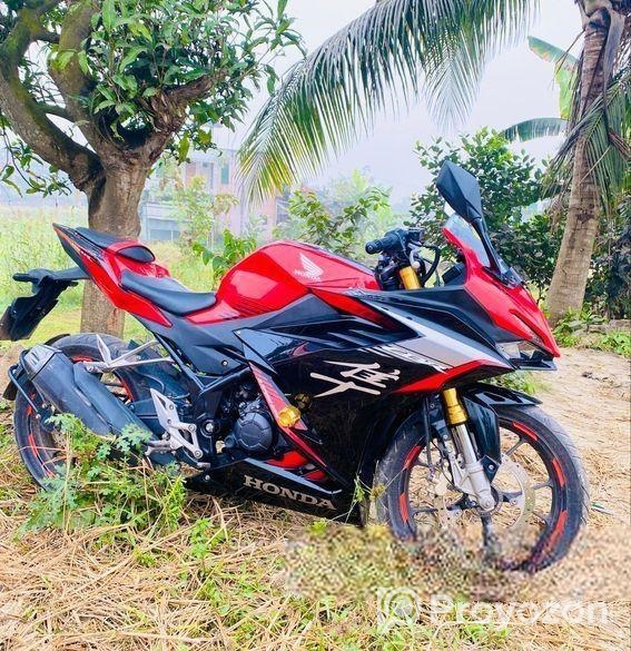 Honda CBR . 2021