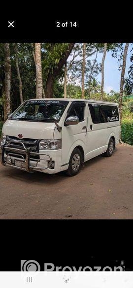 Toyota Hiace 2005