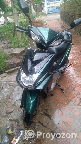 ব্যান্ড : GREEN TIGER FALCON গাড়ির বয়স এক বছর