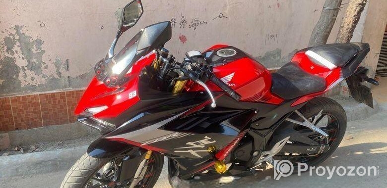 Honda CBR . 2021