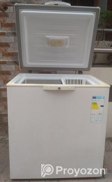 SINGER 250L Deep freeze