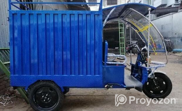 AL-MODINA COVER VAN