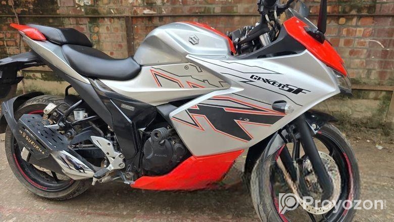 Suzuki Gixxer SF 2023