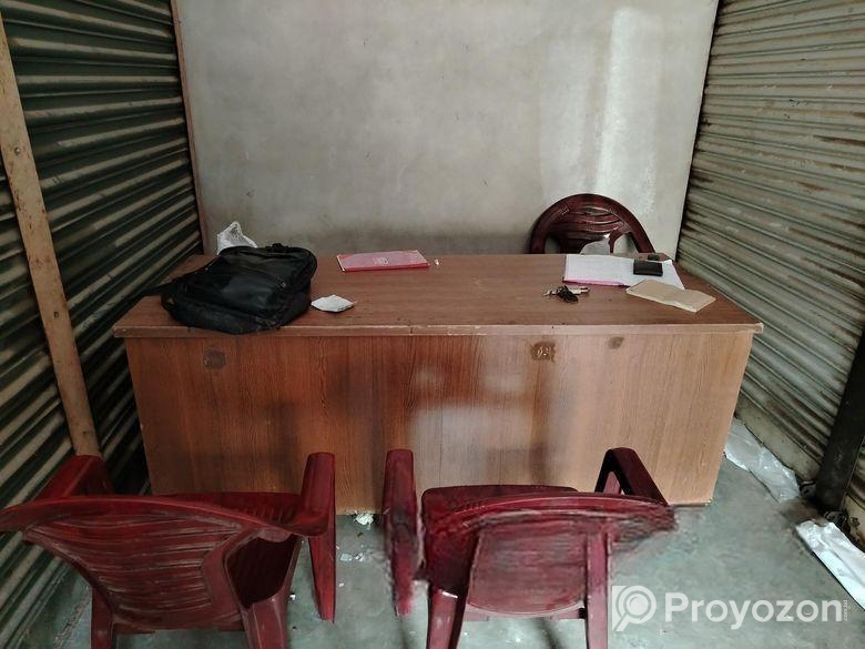 দোকানের বড় টেবিল বিক্রি