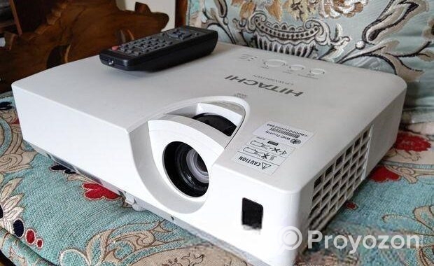 HITACHI CP-WX3041WN