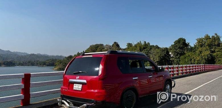 Nissan X-Trail . 2025