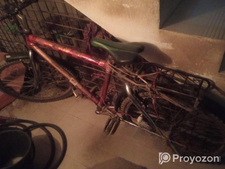 একটি বাইসাইকেল বিক্রয় করা হবে।