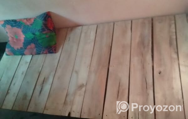 Akta bed r akta table bikri kora hobe