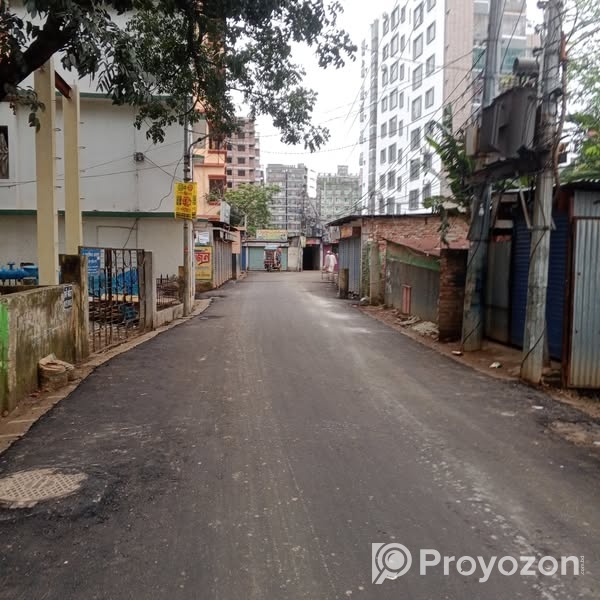 ৮ কাঠা জমির উপর জি + ৯ তলা বিল্ডিং