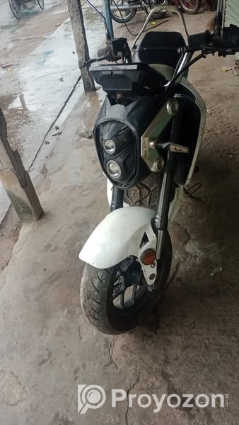 এই গাড়িটি বিক্রি করা হবে