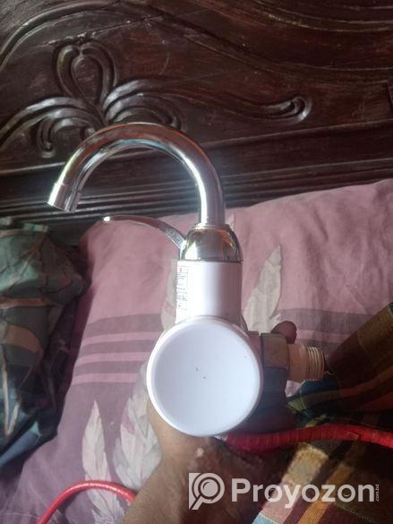 Digital Display Tankless Electric Faucet, Bathroom Heater