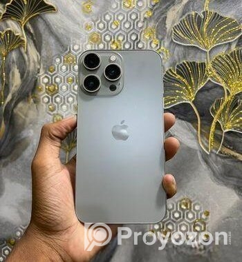 Apple iPhone XR (Used)
