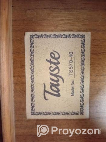 খুব কম দামে Authentic Guiter