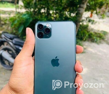 Apple iPhone 11 Pro Max . (Used)