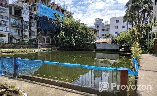 পুকুর সহ জমি বিক্রি হবে।