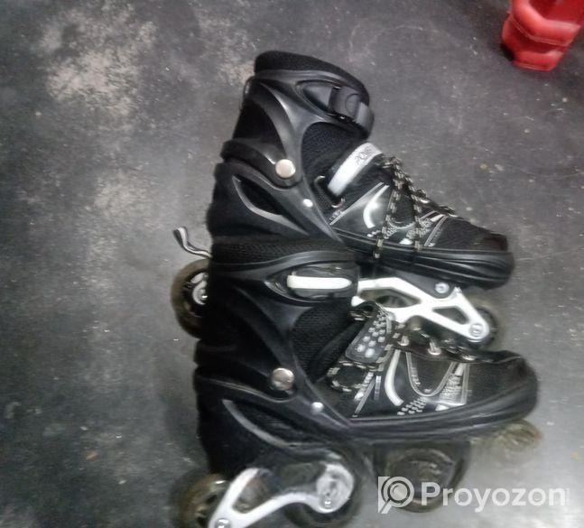 স্কেটিং জুতা