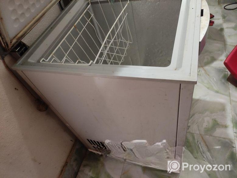 ডিপ ফ্রিজ