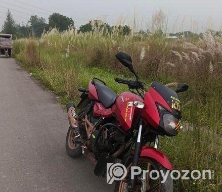 Bajaj Pulsar 150 . 2010