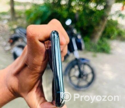 Apple iPhone 11 Pro Max . (Used)