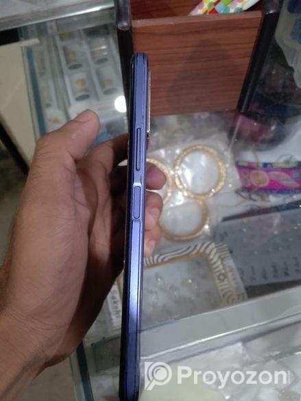 Vivo Y21 . (Used)