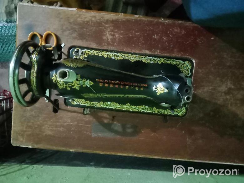 সেলাই মেশিন বিক্রি করা হবে