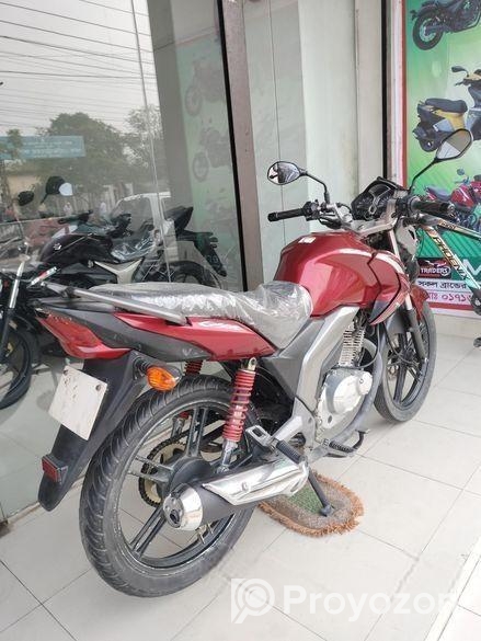 Suzuki GSX 125 . 2023