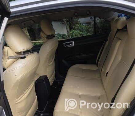 Toyota Axio . 2014