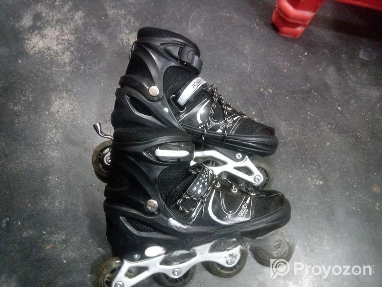 স্কেটিং জুতা