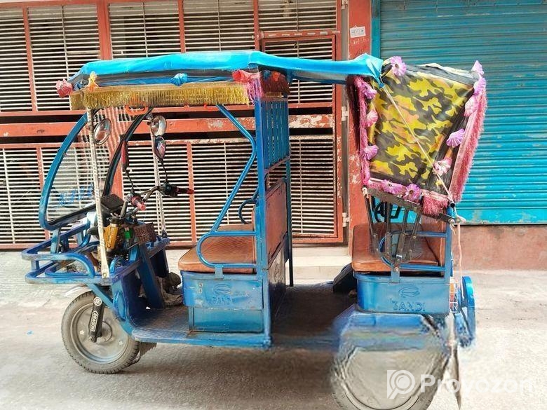 Auto rickshaw for sell