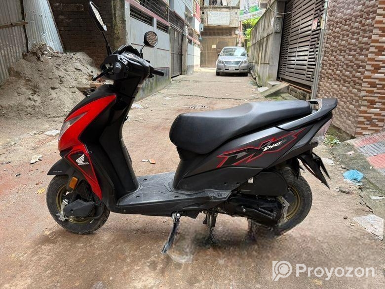 Honda Dio . 2024