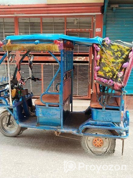 Auto rickshaw for sell