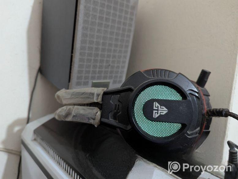 ফুল ডেস্কটপ কম্পিউটার সেল করা হবে মনিটর সহ