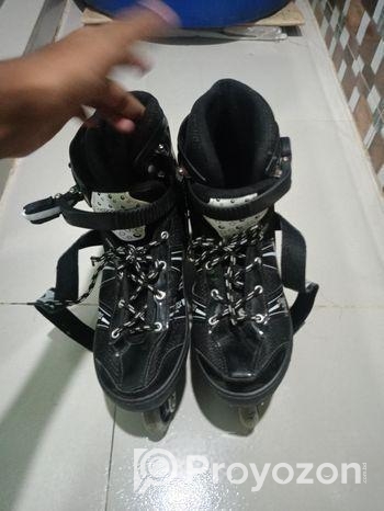 স্কেটিং সু