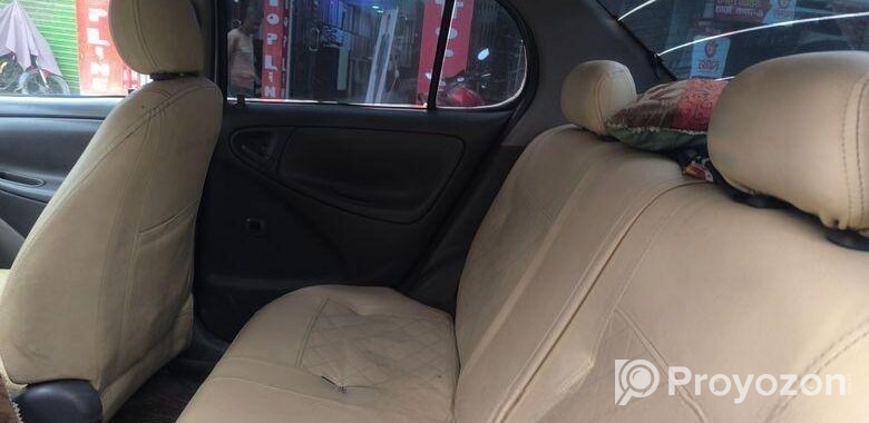 Toyota Platz 1999