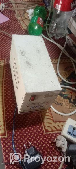 ভোল্টেজ স্ট্যাবিলাইজার